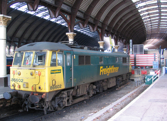 86602 York Station 21.02.2005