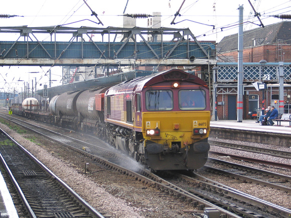 66173 Doncaster Station 29.10.2004