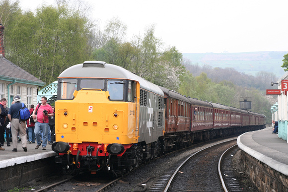 31108 Grosmont Station 21.04.2007